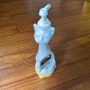 Vintage Allure Cat Soap Dispenser